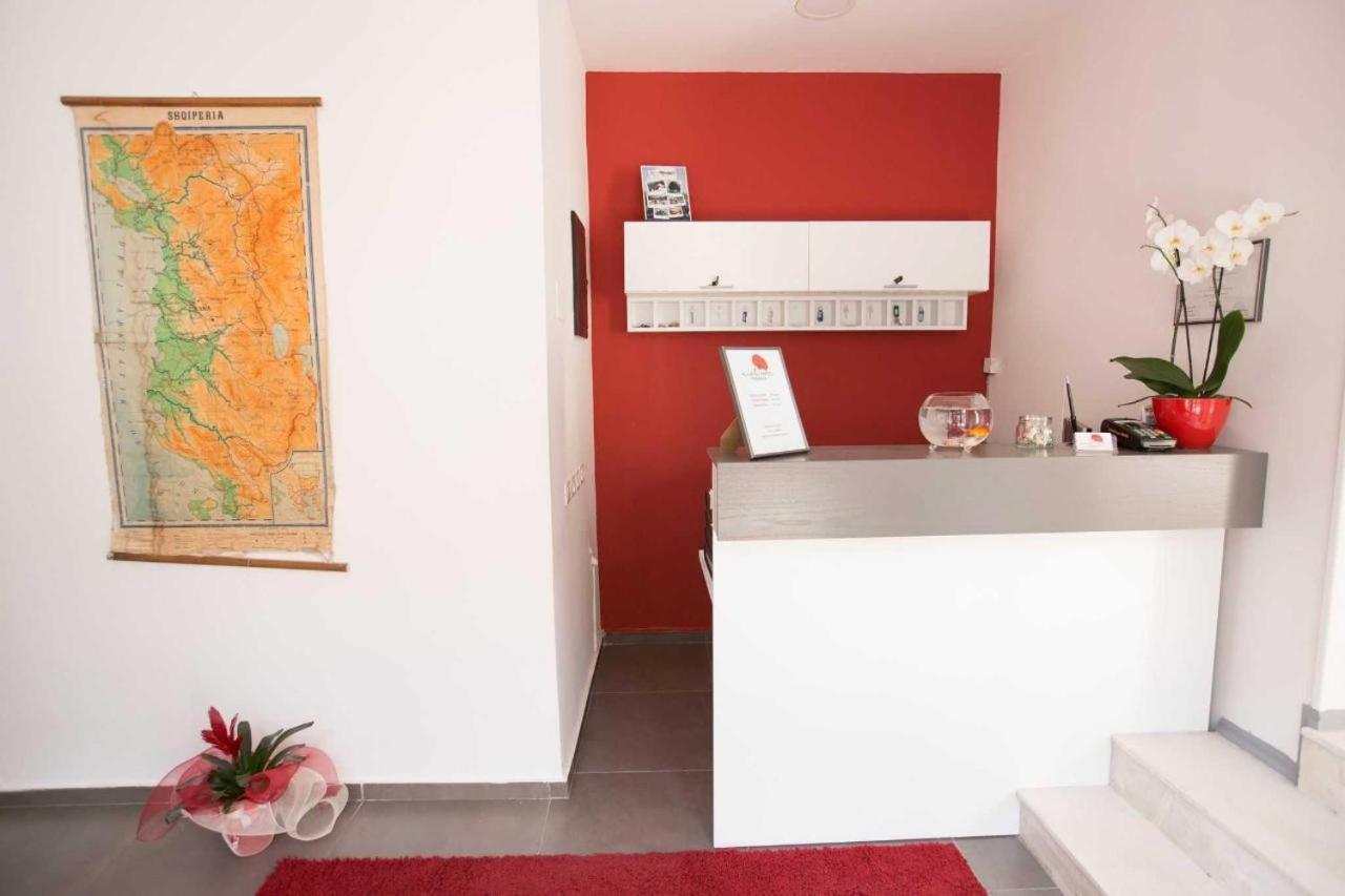 Hotel Rimini Tirana Esterno foto