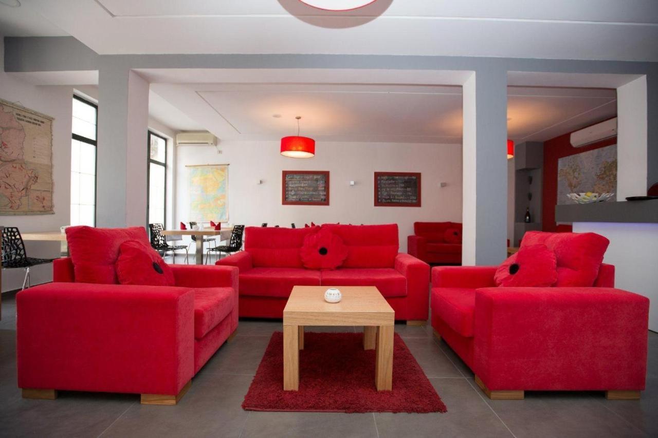 Hotel Rimini Tirana Esterno foto