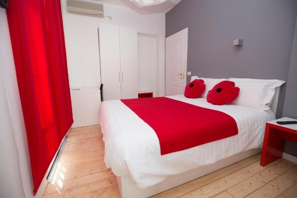 Hotel Rimini Tirana Esterno foto