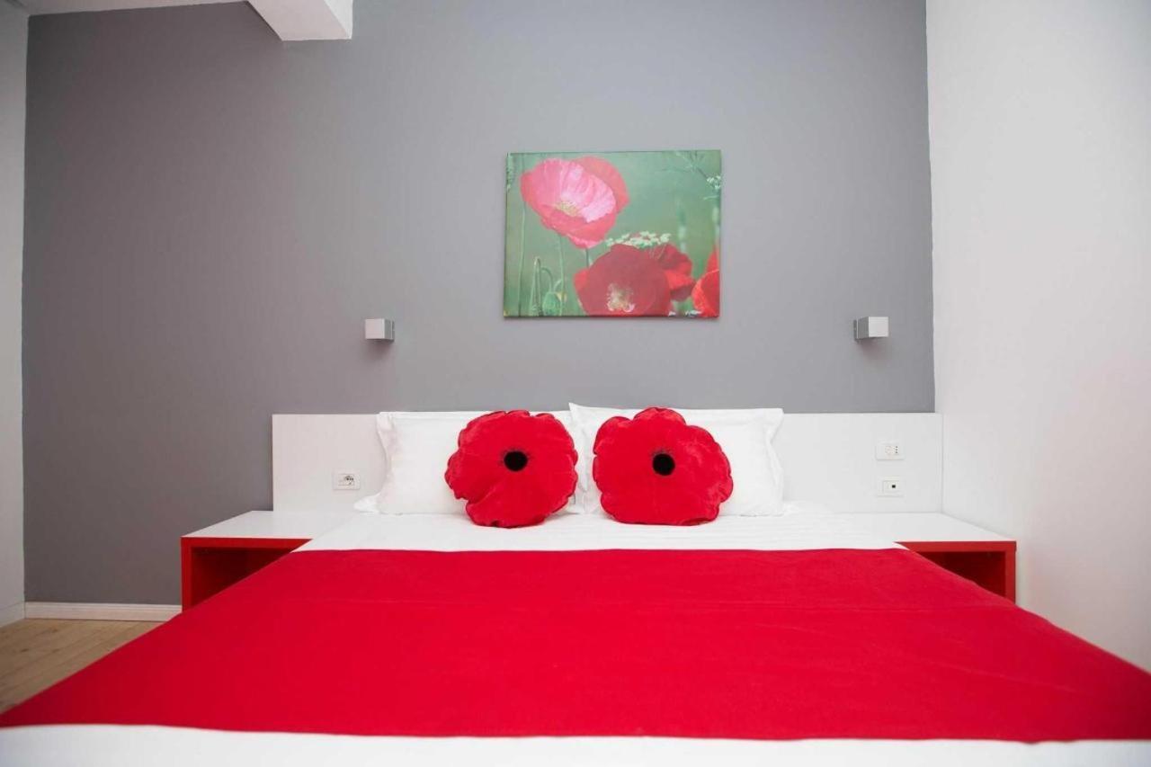 Hotel Rimini Tirana Esterno foto