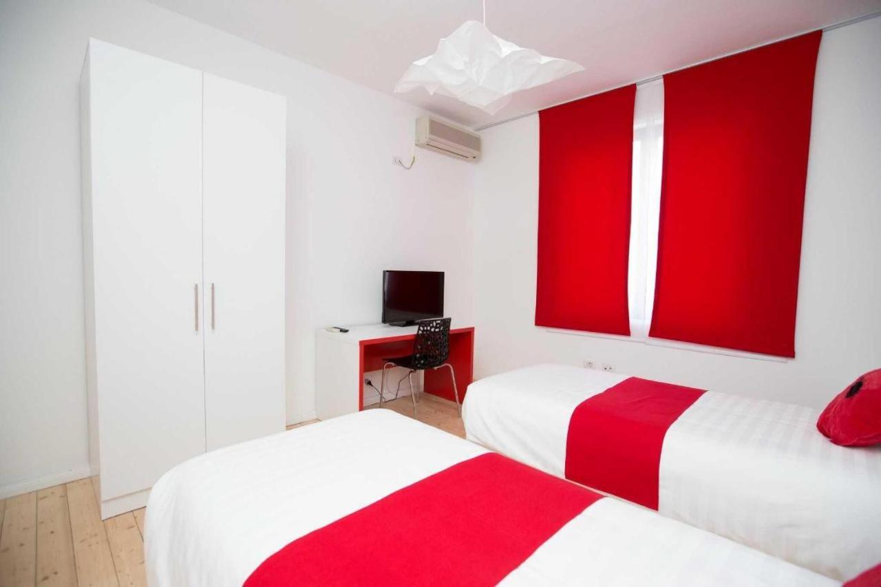 Hotel Rimini Tirana Esterno foto