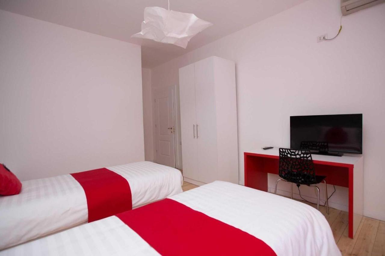 Hotel Rimini Tirana Esterno foto